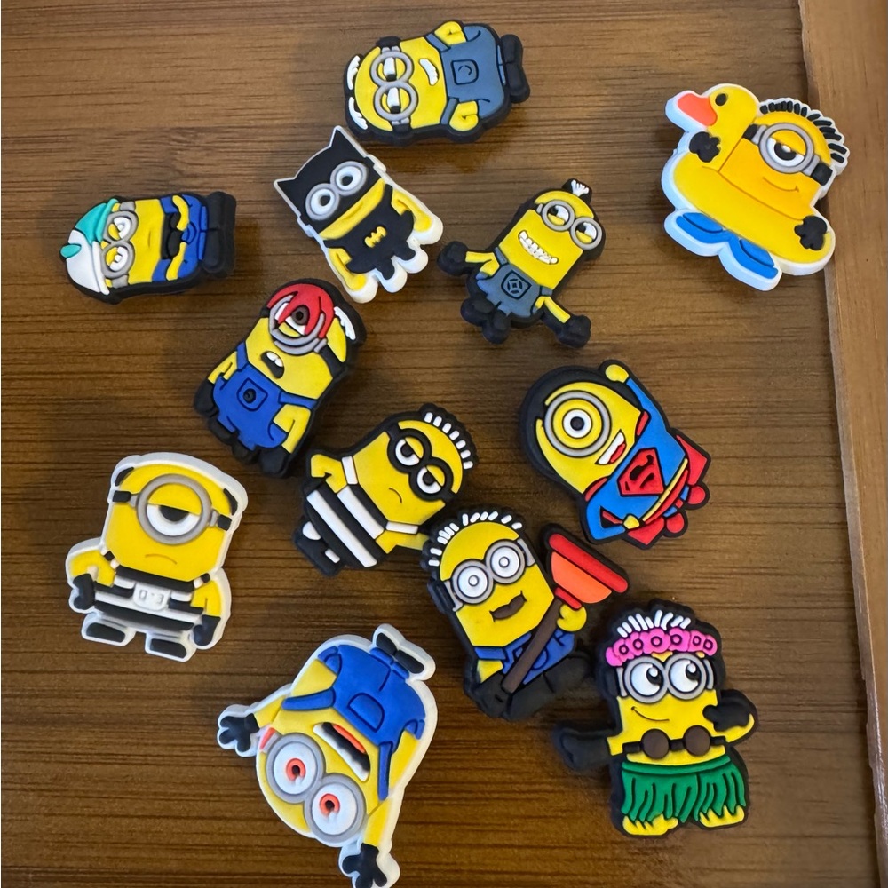 Crocs Shoe Charms 3 new Sets - Assorted Designs minions cats school teacher new